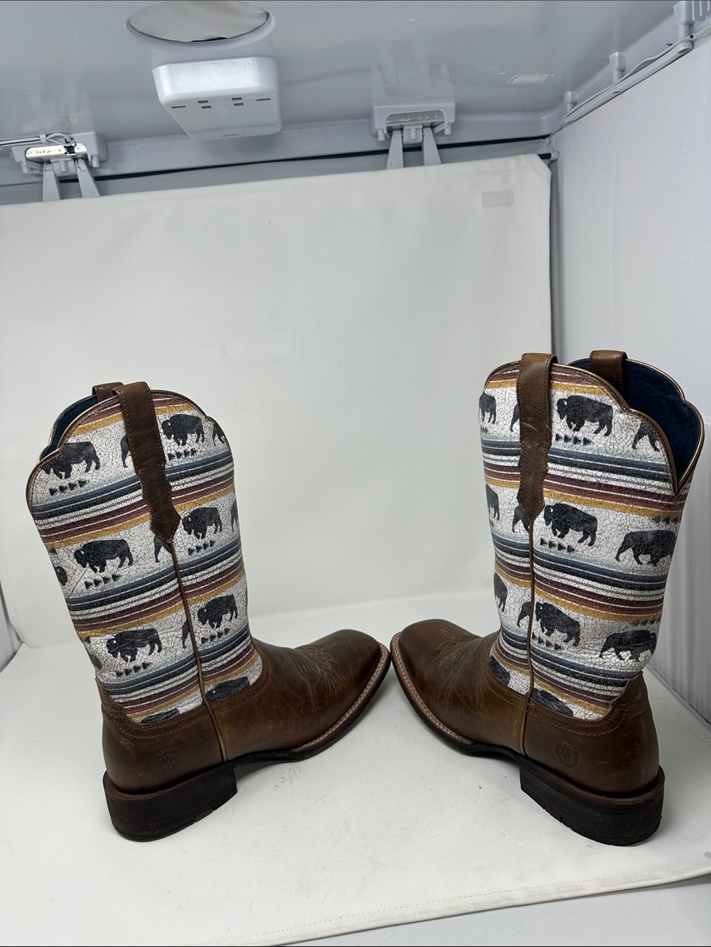 Ariat Boots Size 10B - Picture 5 of 7